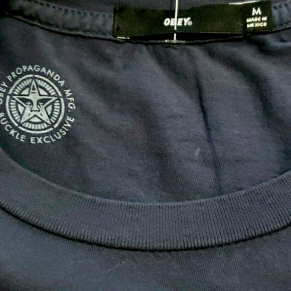 🔷️OBEY Dissenters Union Crewneck Graphic Tee🔷️ - Picture 2 of 4